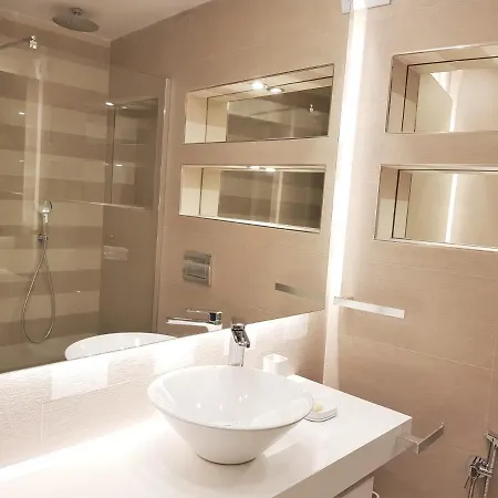 Fabulous In Front Of Sea & Marina With Incredible Views Apartment