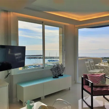 דירה Fabulous In Front Of Sea & Marina With Incredible Views אסטפונה