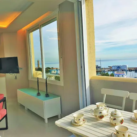 Apartment Fabulous In Front Of Sea & Marina With Incredible Views Estepona