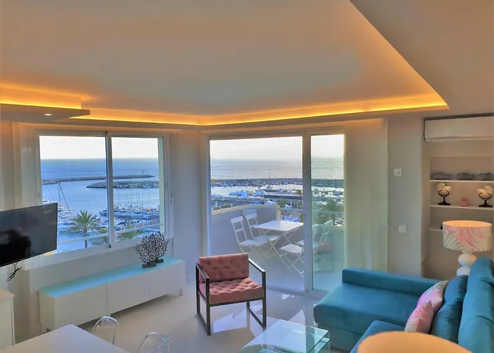 Fabulous In Front Of Sea & Marina With Incredible Views Apartment *
