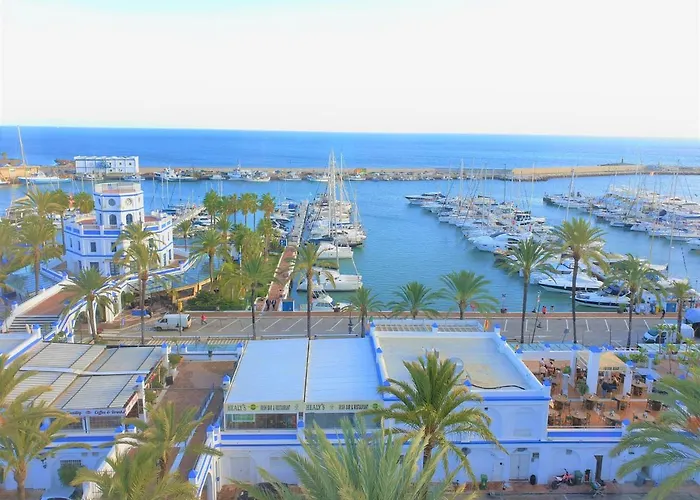 Fabulous In Front Of Sea & Marina With Incredible Views * Estepona