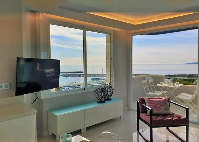 Apartment Fabulous In Front Of Sea & Marina With Incredible Views Estepona