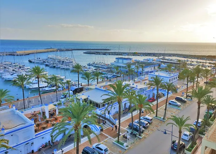 Fabulous In Front Of Sea & Marina With Incredible Views Apartamento *